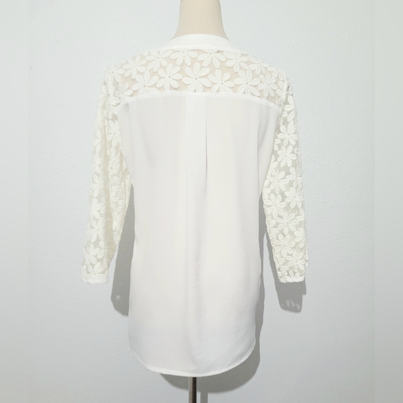 Women’s White Floral Lace Tunic Top Sheer 3/4 Sleeve Boho Blouse Medium - Picture 4 of 8